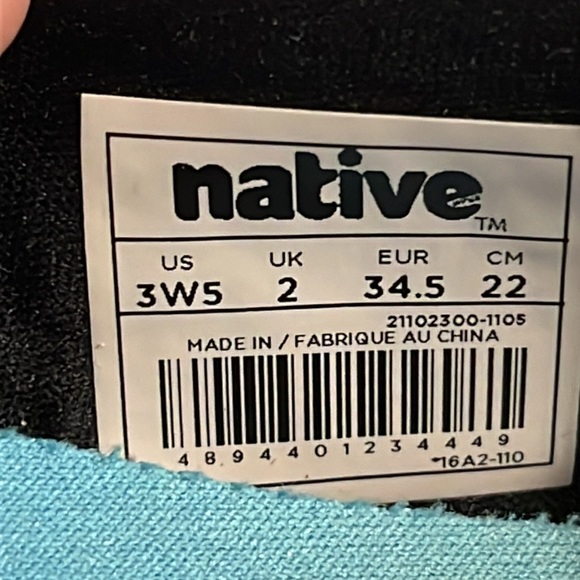 Native Venice Cutout Perforated Slip-Ons - Black Unisex M 3/W 5/EU 34.5 - Picture 8 of 10